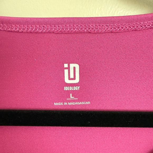 Ideology magenta workout shirt. size Large. Stretchy and lightweight. - Picture 6 of 7